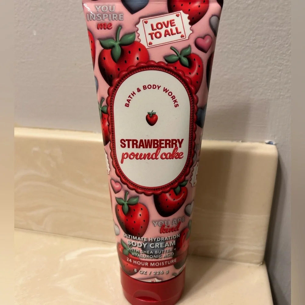 Bath & Body Works Strawberry Pound Cake Body Cream and 3 wick Candle
